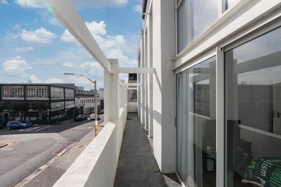 2 Bedroom Property for Sale in Gardens Western Cape